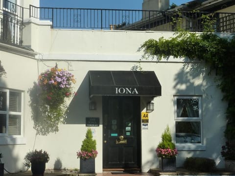 The Iona Bed and Breakfast in Torquay