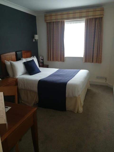 Red Lion Hotel Vacation rental in Basingstoke