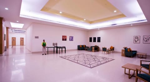 Lemon Tree Hotel East Delhi Mall Vacation rental in New Delhi