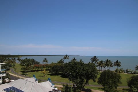 181 The Esplanade Vacation rental in Cairns