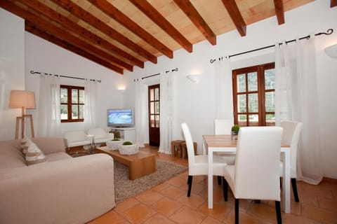 Hotel Apartament Sa Tanqueta De Fornalutx - Adults Only Vacation rental in Fornalutx