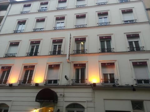 The Originals Boutique, Hôtel Le Griffon, Vincennes Hotel in Vincennes