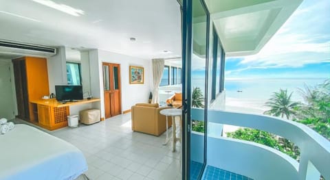 Nern Chalet Beachfront Hotel Vacation rental in Nong Kae