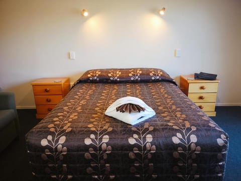 Aston Court Motel Vacation rental in Blenheim