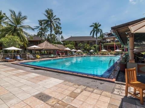 Club Bali Family Suites @ Legian Beach Hotel in Kuta