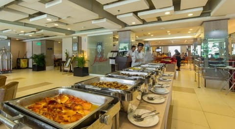 Microtel Inn & Suites By Wyndham Manila/At Mall Of Asia Vacation rental in Pasay