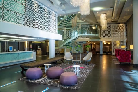 DoubleTree by Hilton Cape Town Upper Eastside Hotel in Cape Town