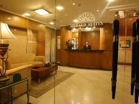 Herald Suites Solana Vacation rental in Pasay