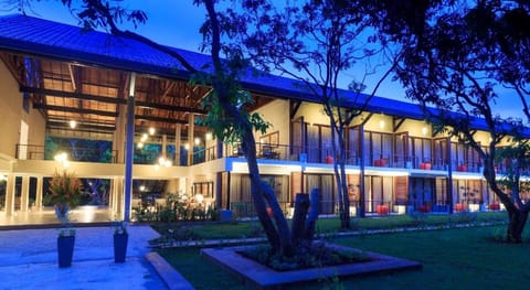 Sigiriana Resort by Thilanka Vacation rental in Dambulla