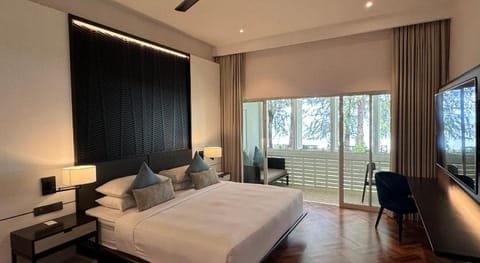 Lone Pine, Penang, a Tribute Portfolio Resort Vacation rental in Batu Ferringhi, Penang, Malaysia