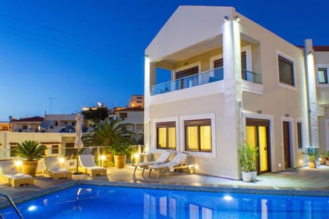 Esthisis Suites Chania Vacation rental in Platanias