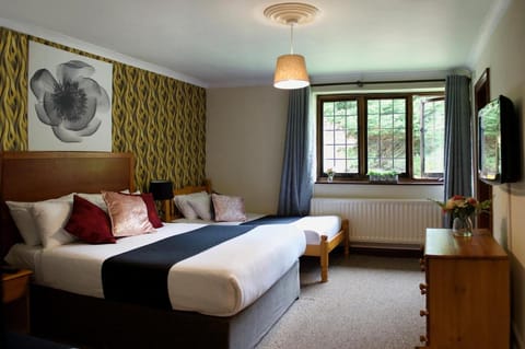 Little Foxes Hotel Vacation rental in Crawley