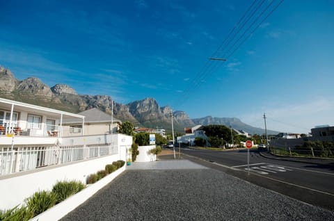 61 on Camps Bay Bed and Breakfast in Camps Bay