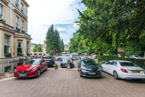 The Ayrlington Bed and Breakfast in Bath