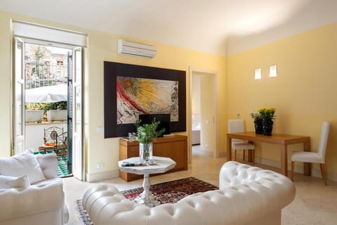 Hotel Palazzo Brunaccini Vacation rental in Palermo