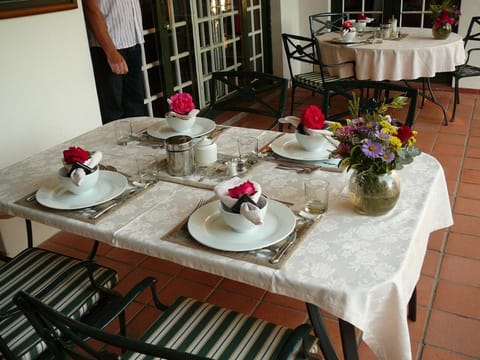 Orange-Ville Lodge & Guesthouse Übernachtung mit Frühstück in Cape Town