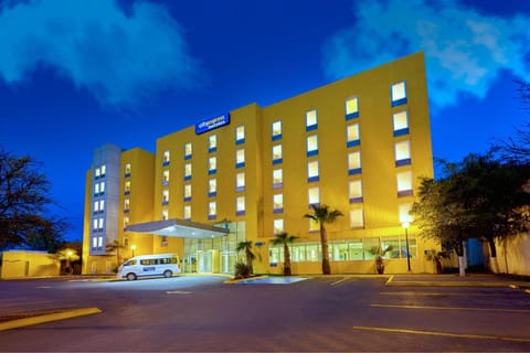 City Express by Marriott Saltillo Sur Vacation rental in Saltillo