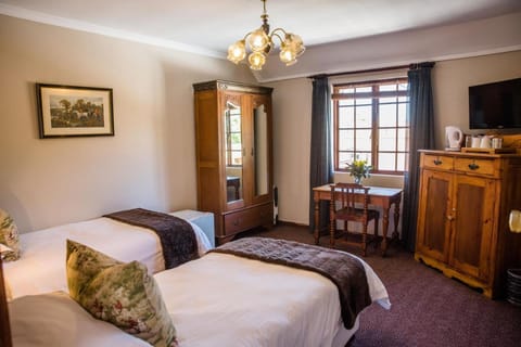 5th Avenue Gooseberry Guest House Bed and Breakfast in Johannesburg