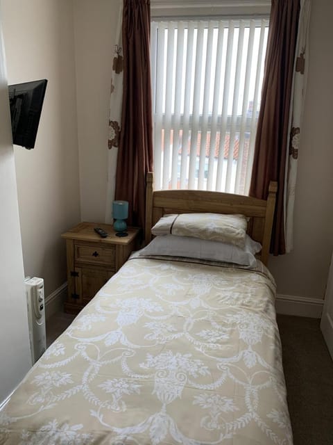 Oakwell Guest House Vacation rental in Bridlington