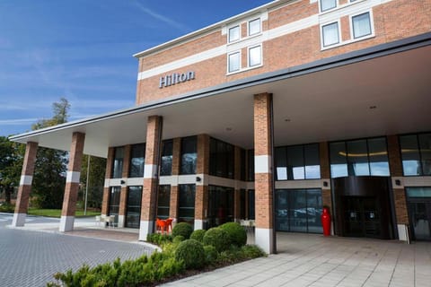 Hilton London Heathrow Airport Terminal 5 Vacation rental in Slough