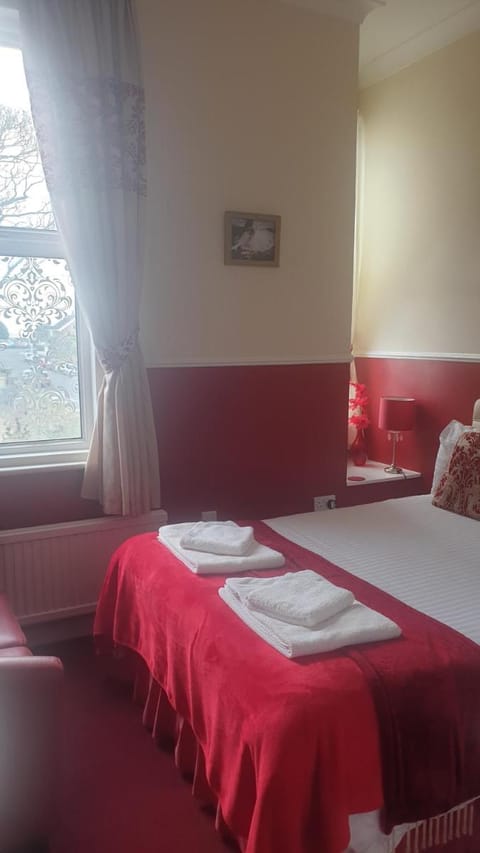 All Seasons Guest House Vacation rental in Great Yarmouth