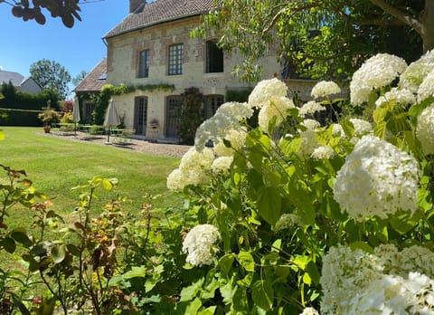 La Maison d'Aline - Honfleur - Maison d'Hôte De Charme A La Normande Vacation rental in Honfleur