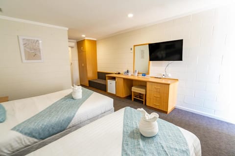 Hospitality Inn Esperance SureStay Collection by Best Western Vacation rental in Esperance