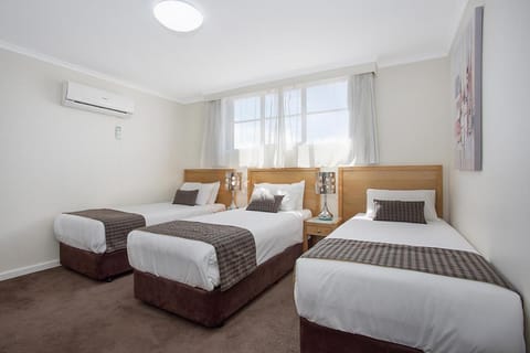 Mid City Motel Warrnambool Vacation rental in Warrnambool