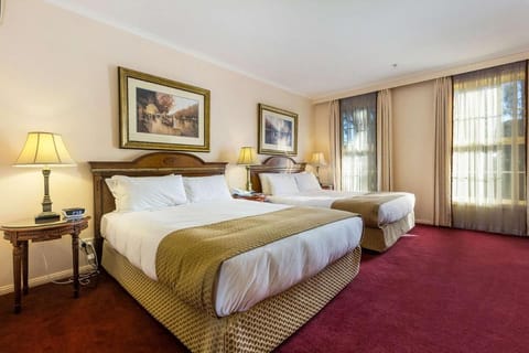 Quality Hotel Canterbury International Vacation rental in Melbourne