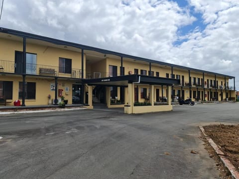 Country Plaza Motel Taree Vacation rental in Taree