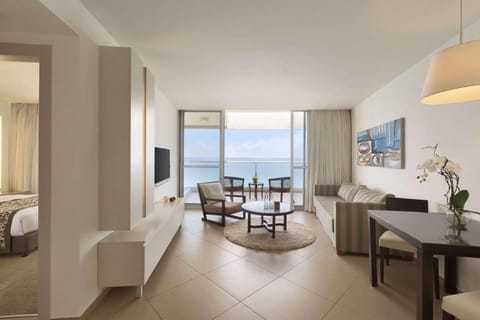 Ramada Hotel & Suites by Wyndham Netanya Hôtel in Netanya