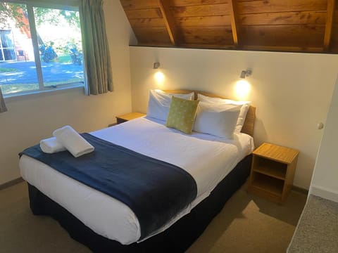 Mountain Chalets Motel Vacation rental in Twizel