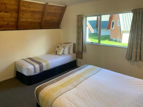 Mountain Chalets Motel Vacation rental in Twizel