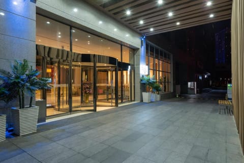 Holiday Inn Express Tianjin Heping Vacation rental in Tianjin