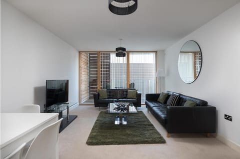 City Stay Apartments - Vizion Vacation rental in Milton Keynes