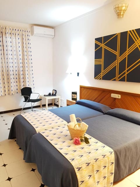 Hostal Ca'n Tiu Vacation rental in Alaró