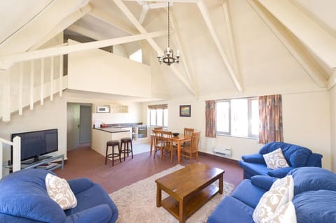 Camelot Motor Lodge Vacation rental in Christchurch