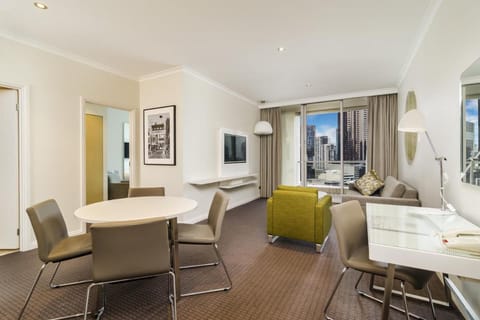 Clarion Suites Gateway Vacation rental in Southbank