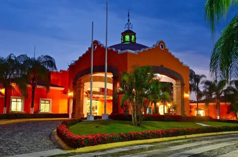 Mision Colima Hotel in Colima