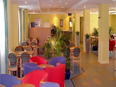 Holiday Inn Express BIRMINGHAM - CASTLE BROMWICH Vacation rental in Metropolitan Borough of Solihull