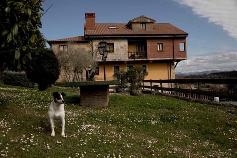 Apartamentos La Gloria Vacation rental in Western coast of Cantabria