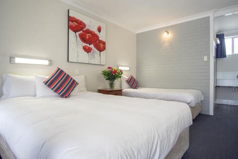 MAS Country Acacia Motor Inn Vacation rental in Bundaberg