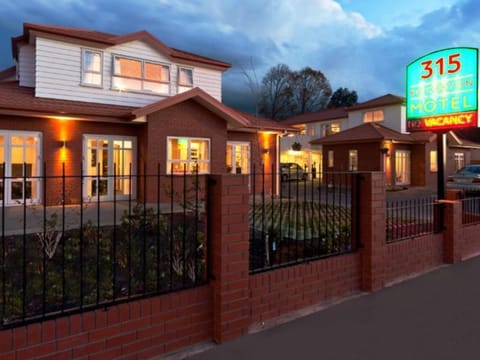 315 Motel Riccarton Vacation rental in Christchurch