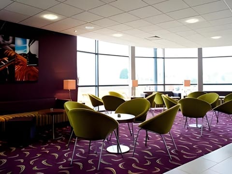 Holiday Inn Express Dunstable Vacation rental in Luton