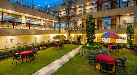 Snow Valley Resorts and Spa (A Centrally Heated Mountain Side Resorts) Vacation rental in Manali