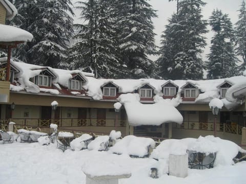 Snow Valley Resorts & Spa Manali Estância in Manali