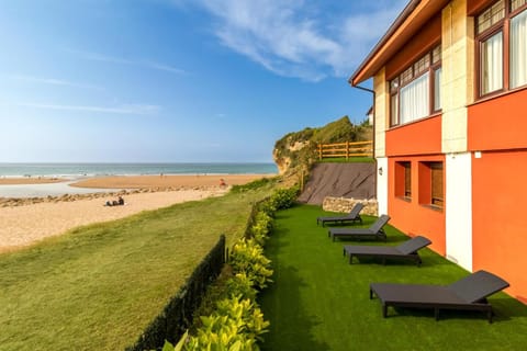 Hotel SanMar Vacation rental in Western coast of Cantabria