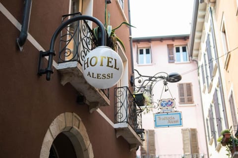 Alessi Hotel Trattoria Vacation rental in Desenzano del Garda