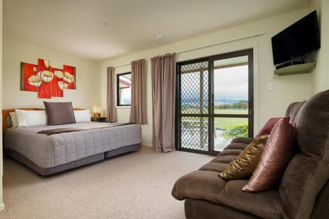 Longbourne Lodge Vacation rental in Dunedin