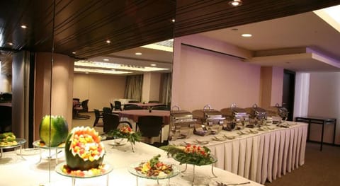 Mosaic Hotel - Noida Vacation rental in Noida